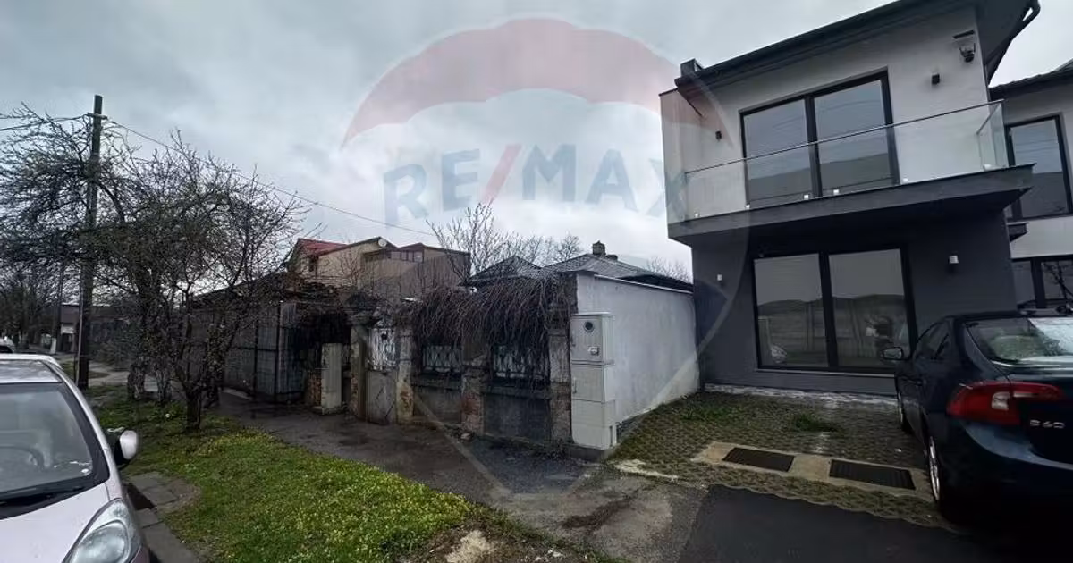 Casă de vânzare cu 3 camere în zona Străulești, Sector 1