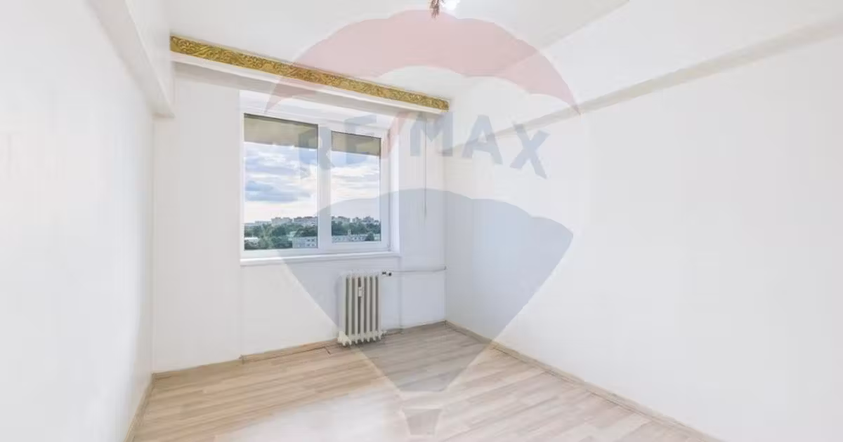 Apartament de vânzare cu 3 camere în zona Giurgiului, Sector 4