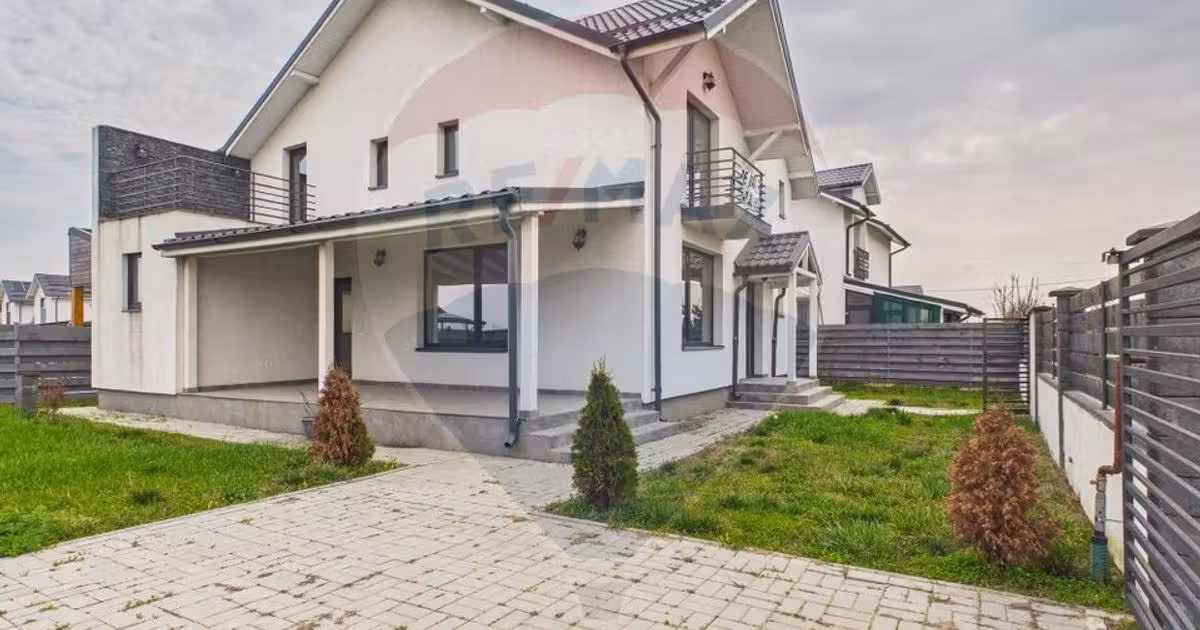 Casă de vânzare cu 5 camere în Samurcași