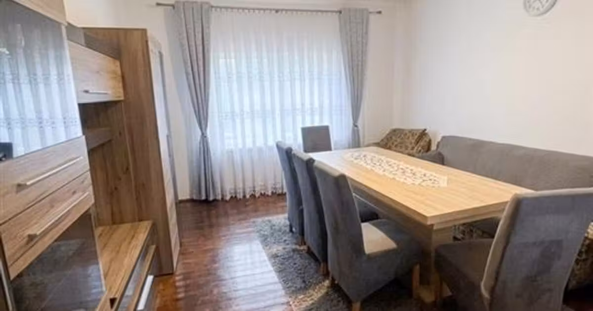 Casă de vânzare cu 4 camere în Tileagd