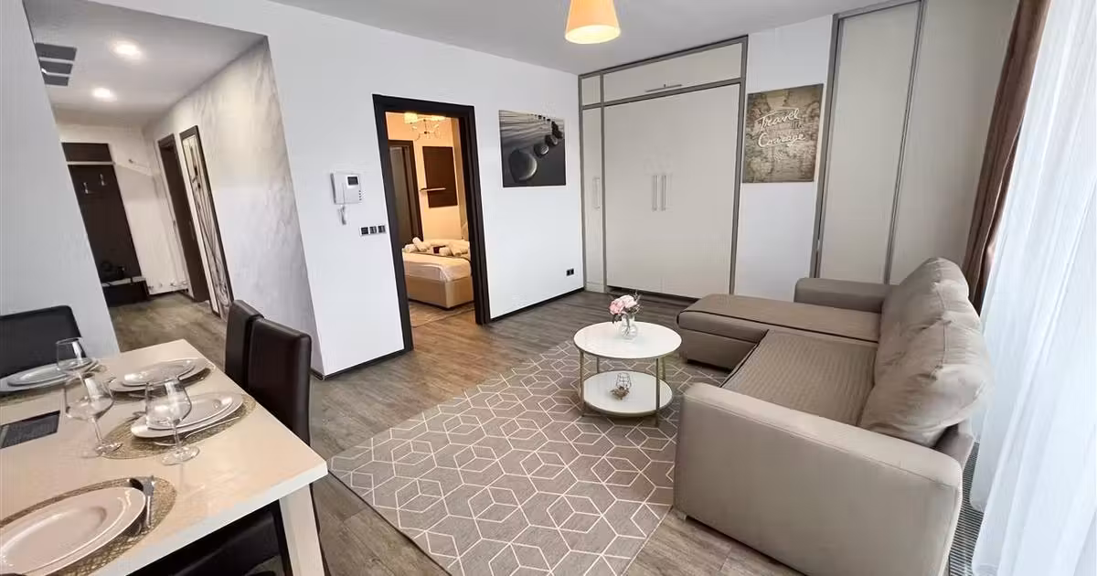 Apartament de vânzare cu 2 camere, mobilat în Poiana Brașov