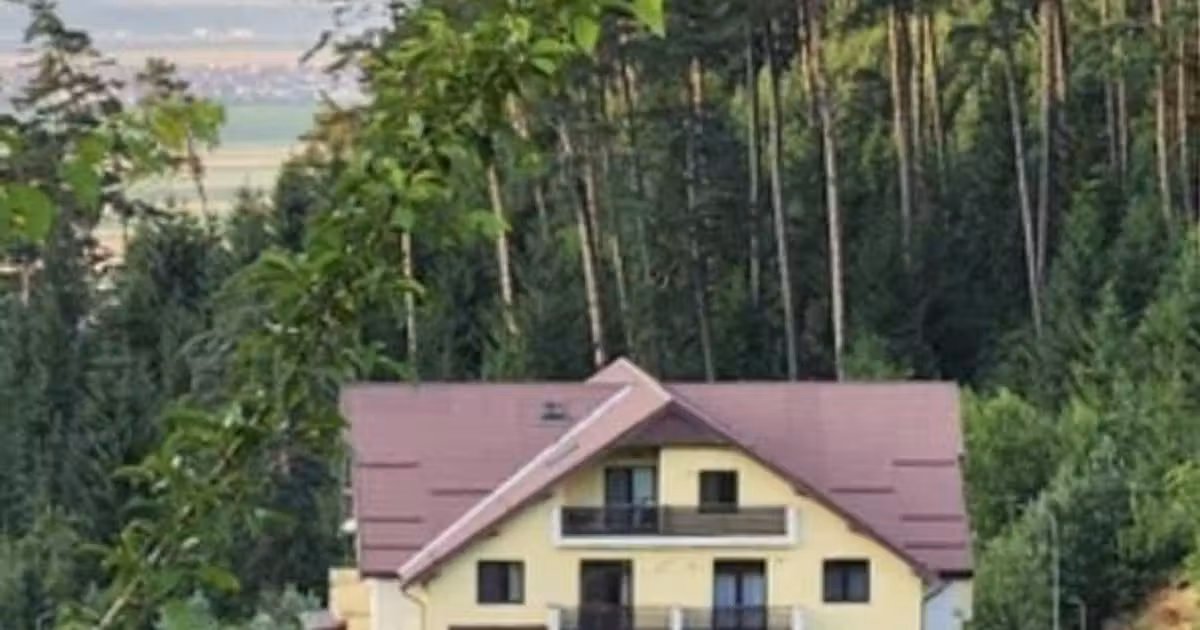 Apartament de vânzare cu 2 camere, mobilat în Săcele
