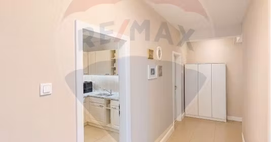 Apartament P-ța Ovidiu