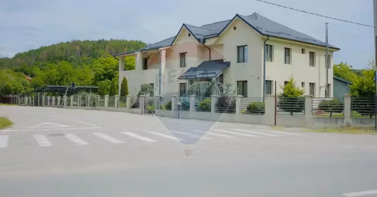 Casă Eșelnița