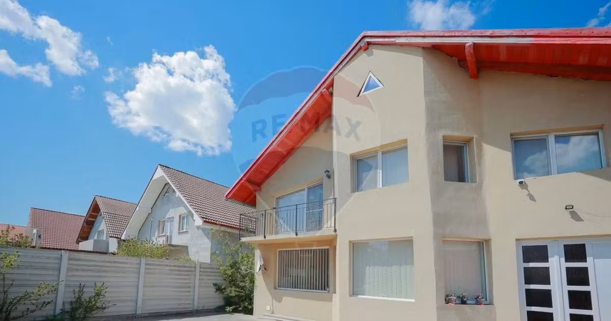 Casă individuală de vânzare cu 5 camere în Sânmartin