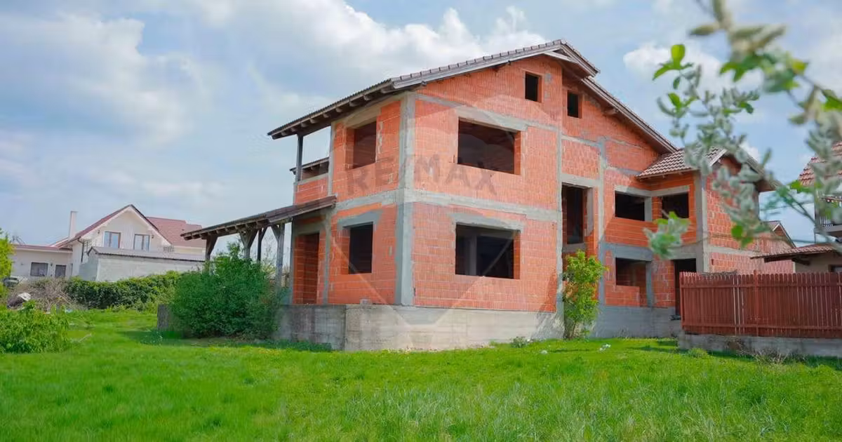 Casă individuală de vânzare cu 6 camere în Cordău
