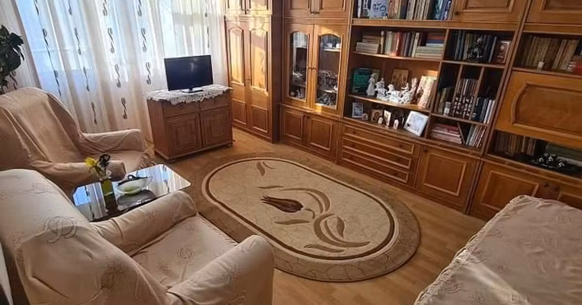 Apartament de vânzare cu 3 camere în zona Giurgiului, Sector 4