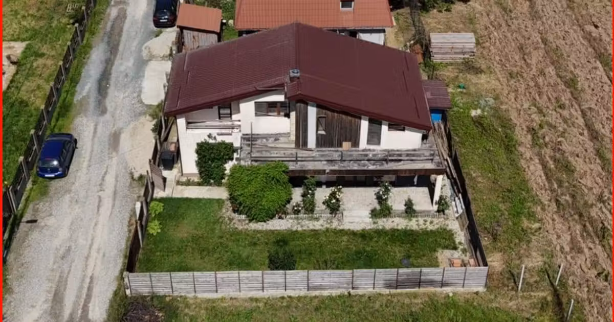 Casă individuală de vânzare cu 4 camere, mobilată în Vidra