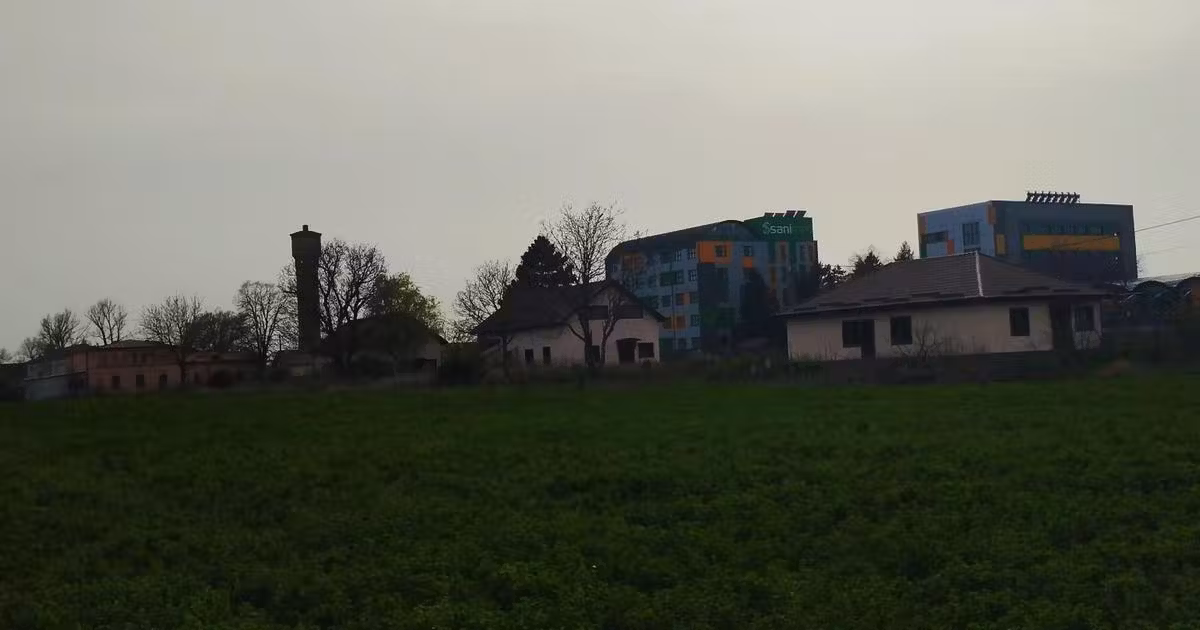 Casă individuală de vânzare cu 36 camere în zona Tineretului, Giurgiu