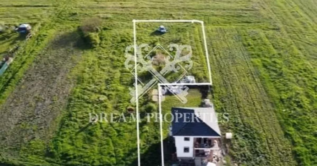 Teren agricol intravilan de vânzare de 854 mp, în Dezmir