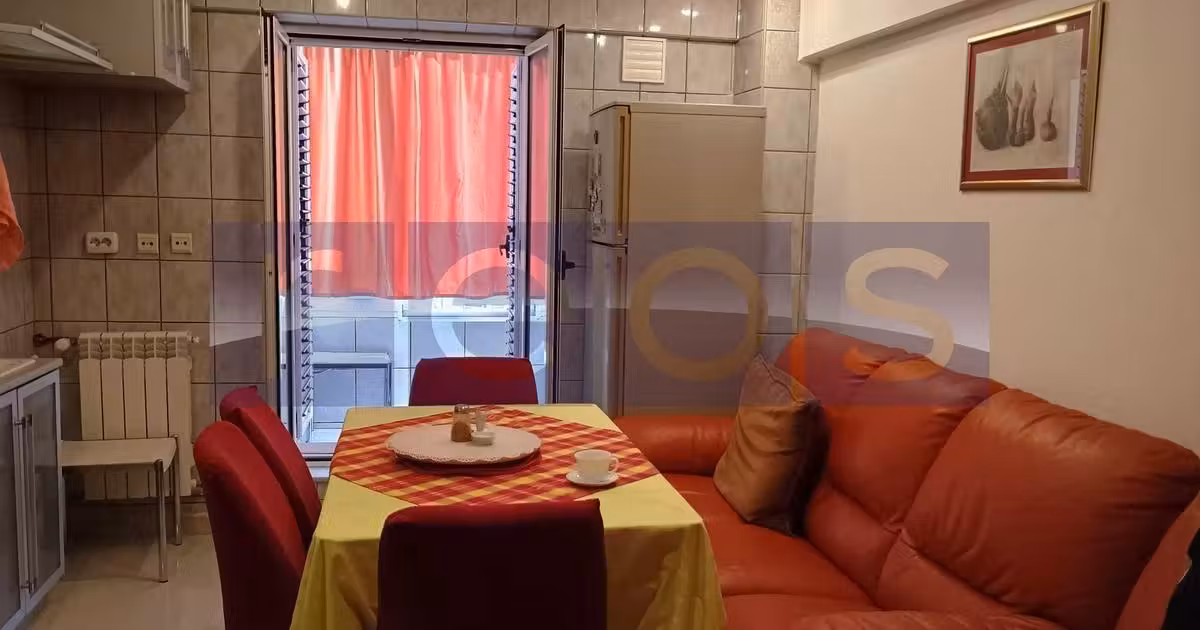 Apartament de vânzare cu 2 camere, mobilat în Ultracentral