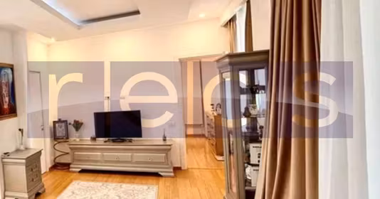 Apartament 13 Septembrie