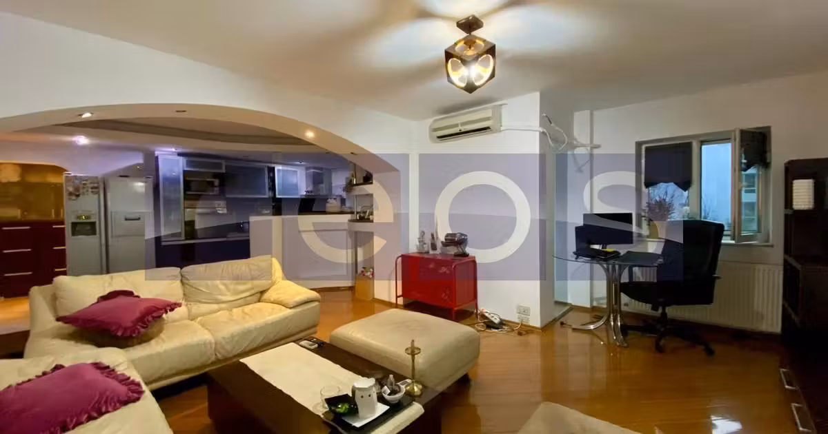 Apartament de vânzare cu 3 camere în zona Drumul Sării, Sector 6