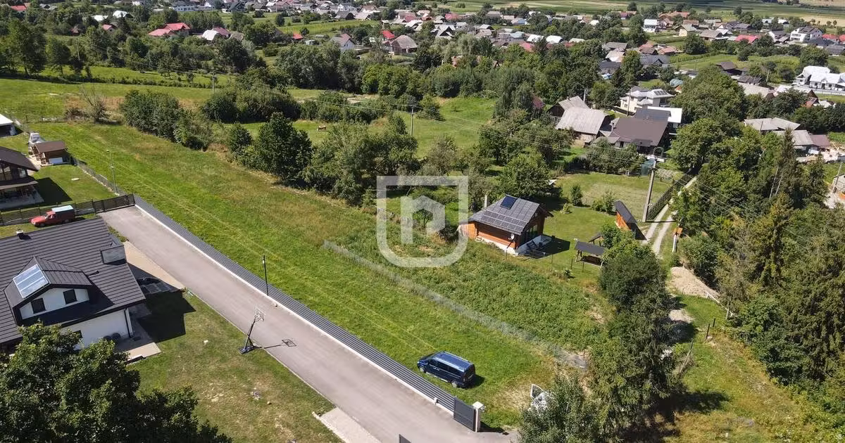Teren Construcții intravilan de vânzare de 1402 mp, în Capu Câmpului