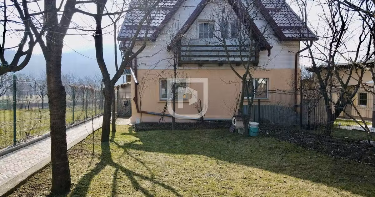 Casă individuală de vânzare cu 3 camere în Gura Humorului