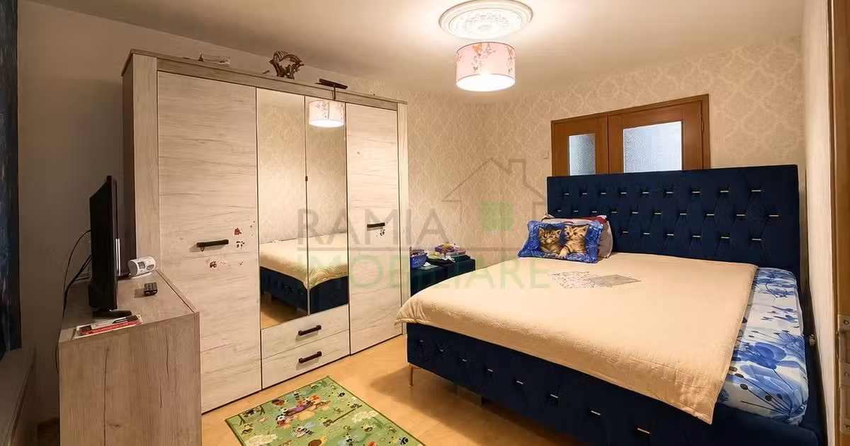 Apartament de vânzare cu 2 camere, mobilat în zona 13 Decembrie, Brașov