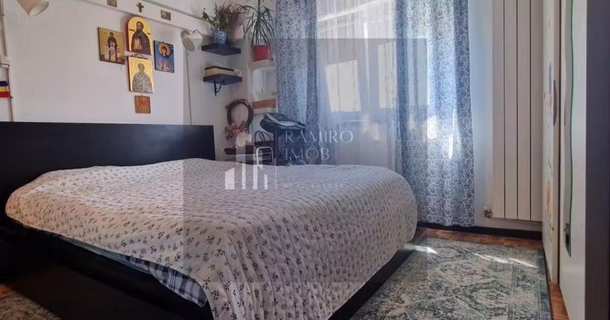 Apartament de vânzare cu 4 camere în zona P-ța Reșița, Sector 4