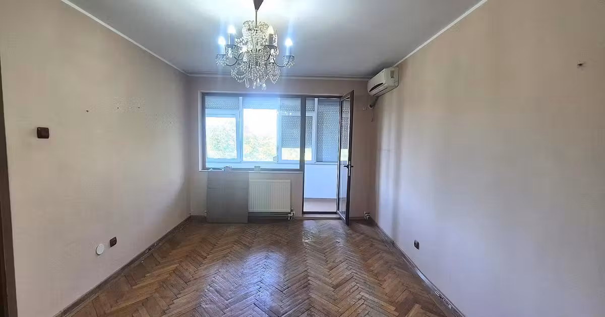 Apartament de vânzare cu 3 camere în zona Țiglina 1, Galați