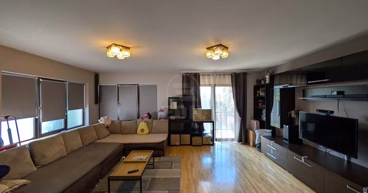 Duplex de vânzare cu 5 camere în Florești
