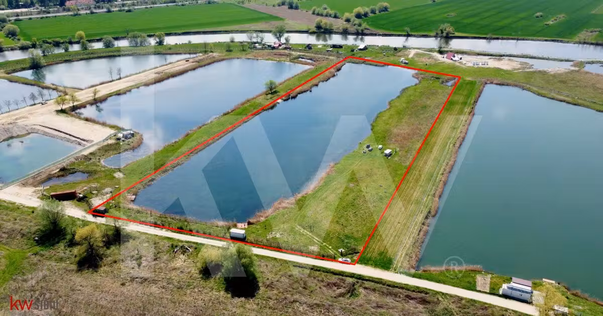 Teren agricol extravilan de vânzare de 35251 mp, în Avrig