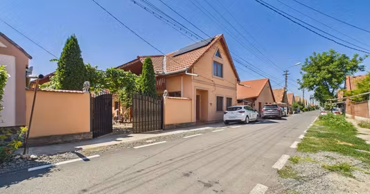 Casă Central
