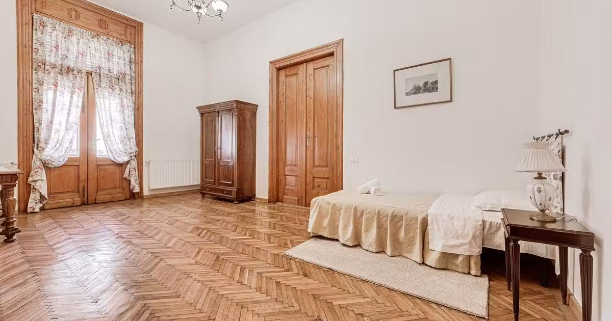 Apartament de vânzare cu 4 camere, mobilat în zona Ultracentral, Arad