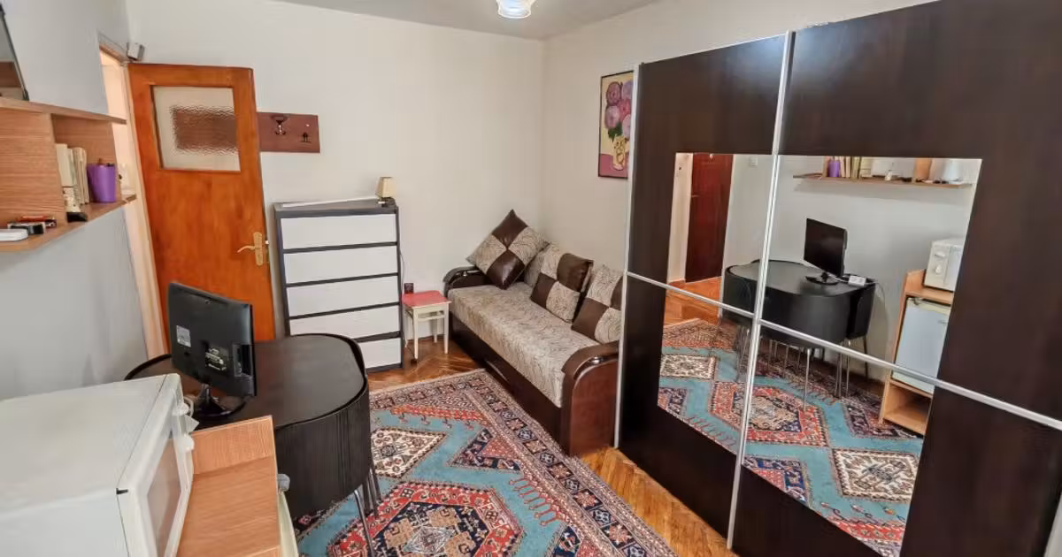 Garsonieră de vânzare în zona Micro 19, Galați