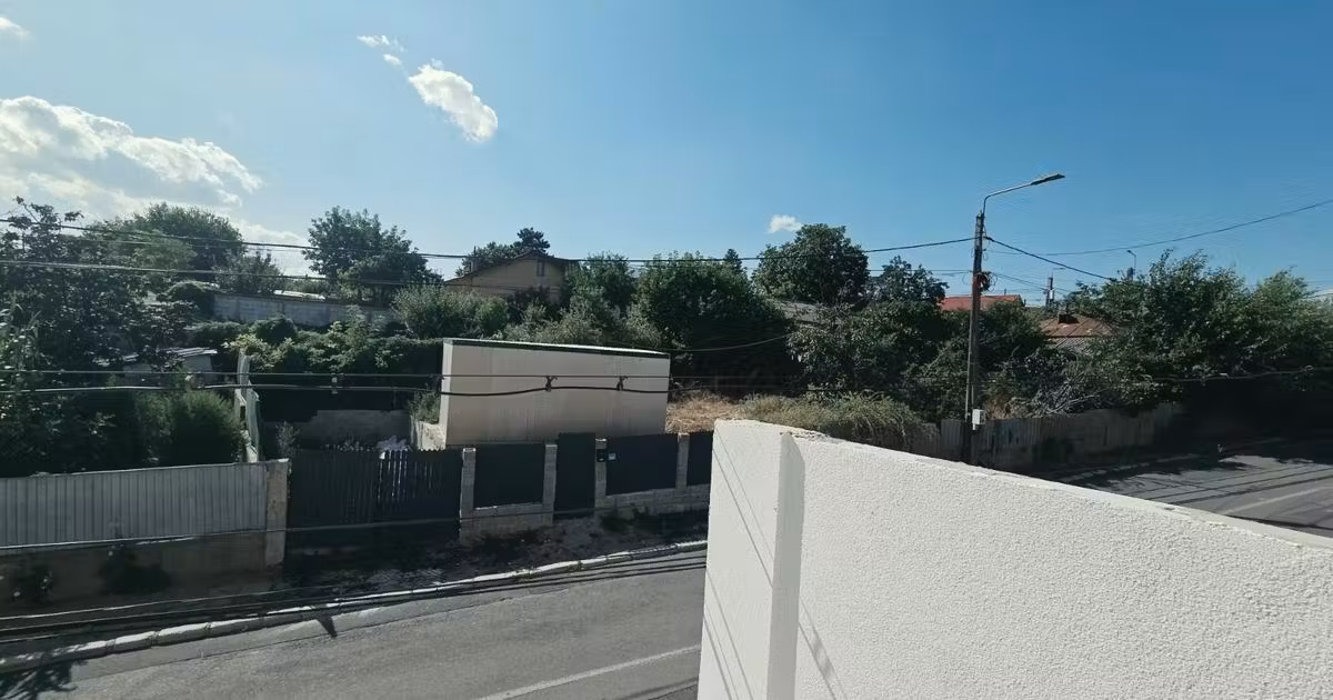 Casă individuală de vânzare cu 4 camere în Tulcea