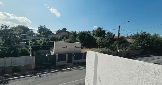 Casă Sud-Est