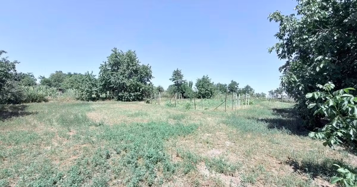 Casă de vânzare cu 2 camere în zona Central, Botoșani