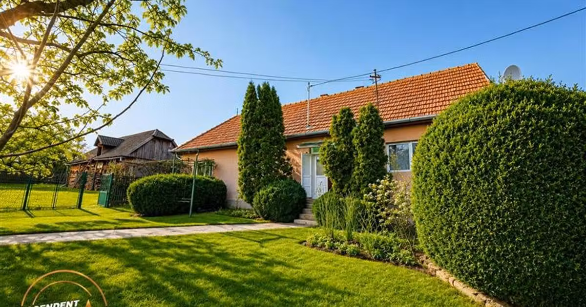 Casă individuală de vânzare cu 2 camere în Dalnic