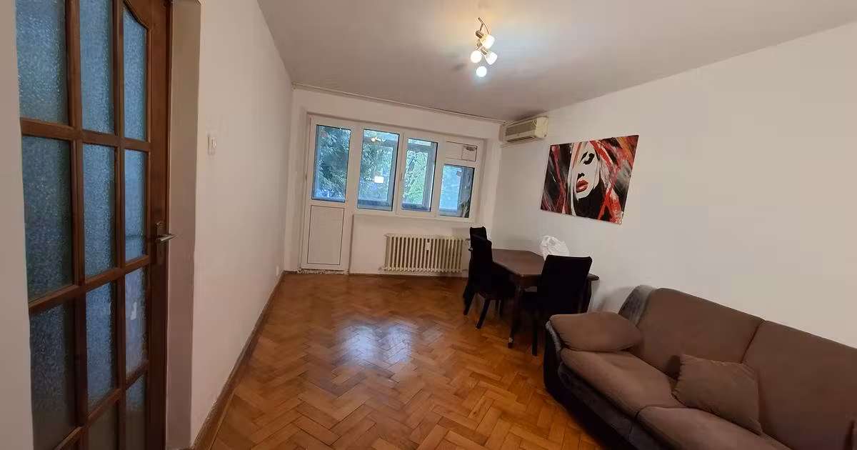 Apartament de vânzare cu 3 camere în zona Berceni, Sector 4