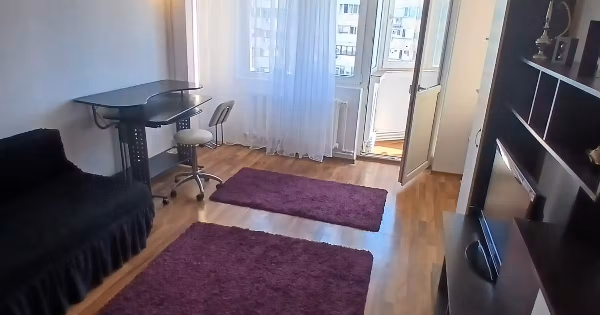 Apartament de vânzare cu 2 camere în zona Trocadero, Constanța