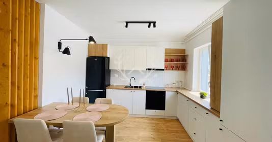 Apartament Florești