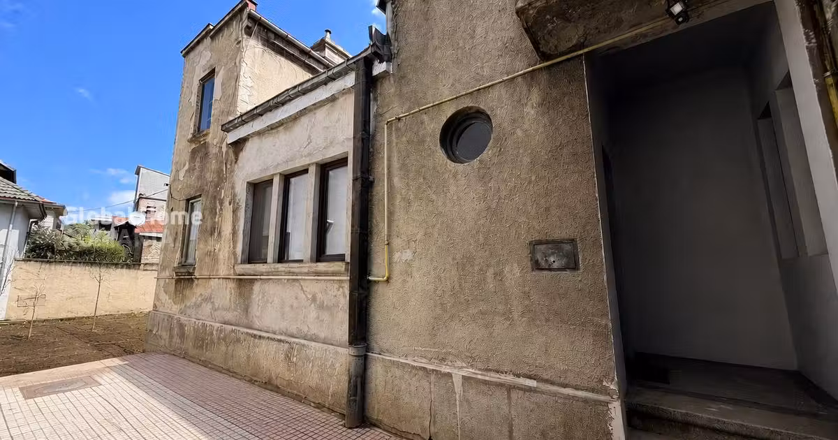 Casă de vânzare cu 6 camere în zona Vatra Luminoasă, Sector 2