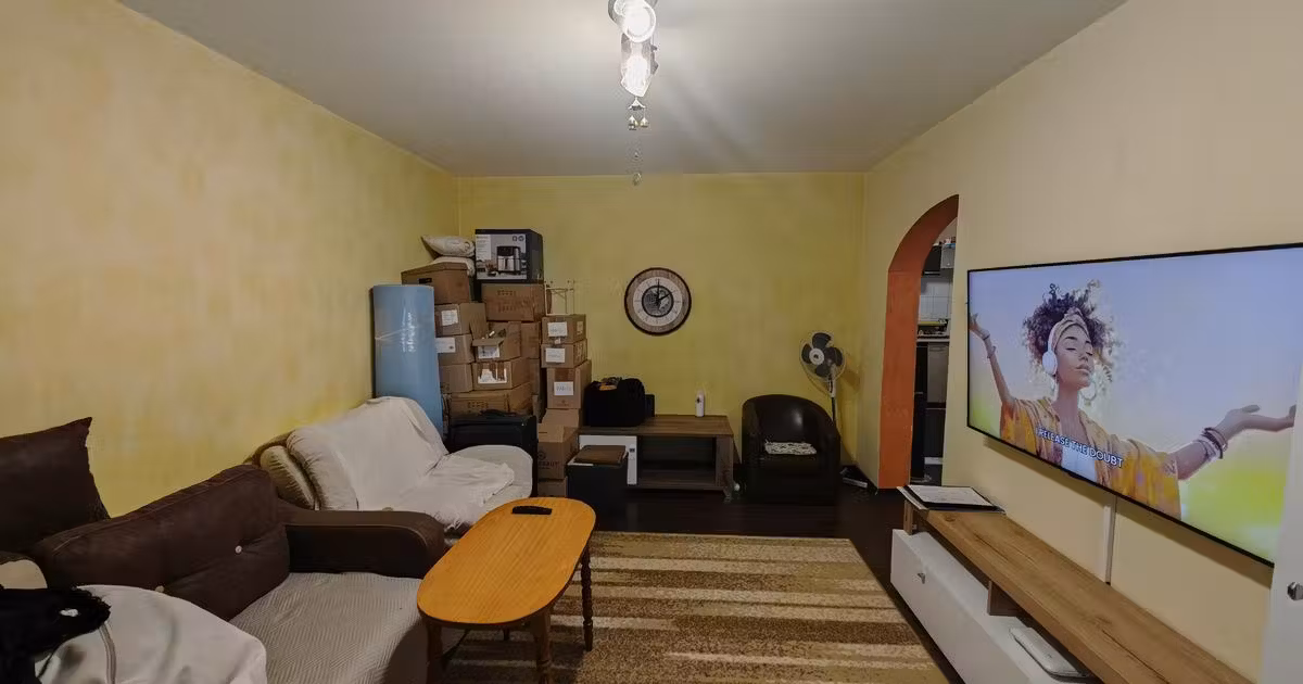Apartament de vânzare cu 3 camere în zona Cornișa, Bacău
