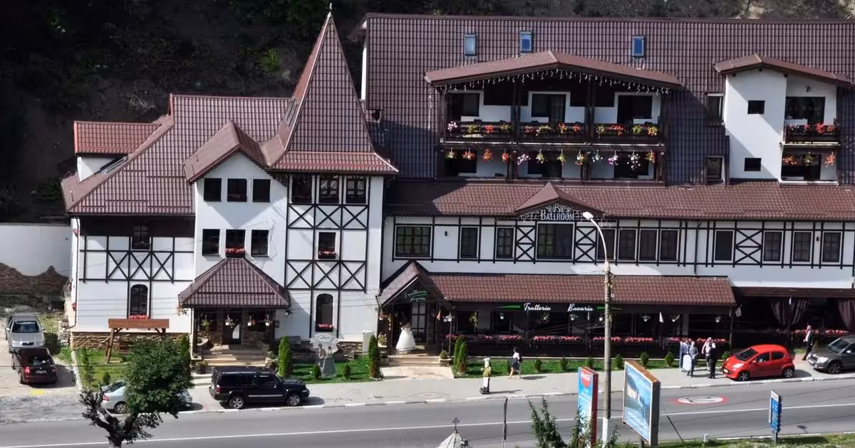 Spațiu comercial · 1346 m², Nord, Bușteni