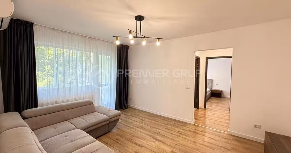 Apartament de vânzare cu 2 camere în zona Tătărași, Iași