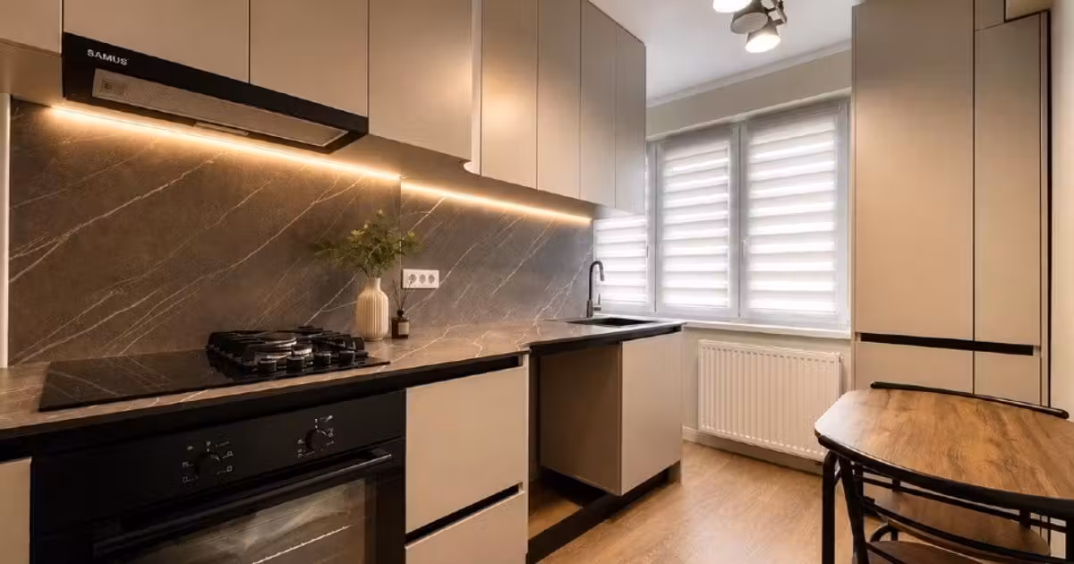 Apartament de vânzare cu 2 camere, mobilat în zona Central, Brașov