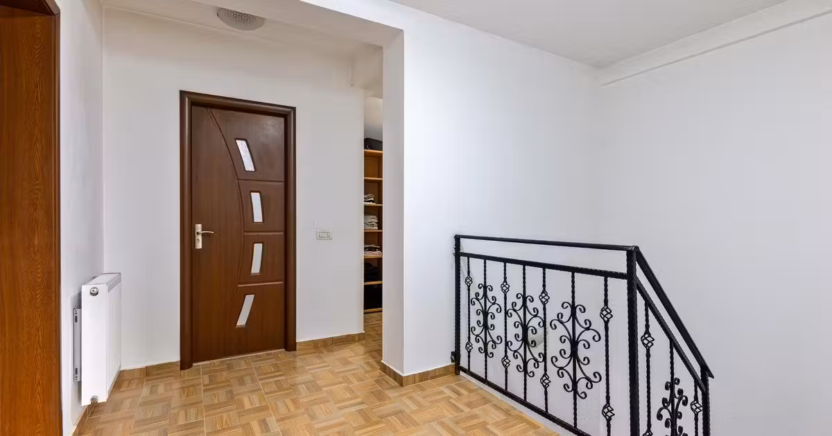 Casă individuală de vânzare cu 5 camere în Berceni