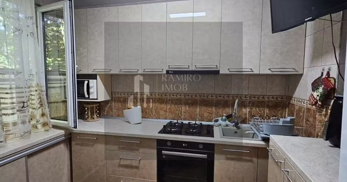 Apartament de vânzare cu 2 camere în zona Giurgiului, Sector 4