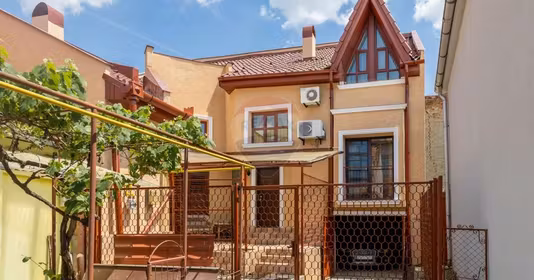 Casă Intim