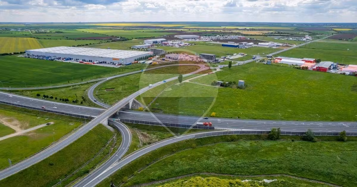 Teren Construcții intravilan de vânzare de 11134 mp, în zona Sud, Arad
