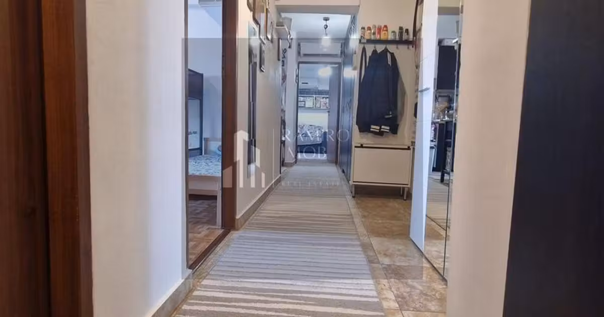 Apartament de vânzare cu 4 camere în zona P-ța Reșița, Sector 4