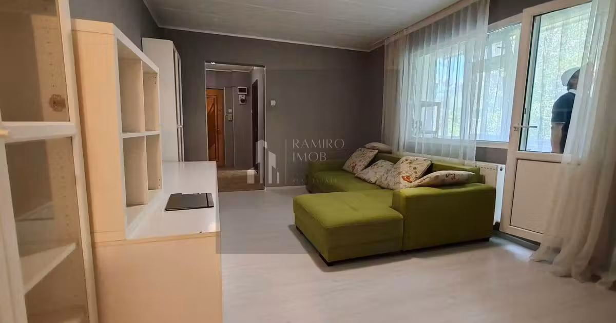Apartament de vânzare cu 3 camere, mobilat în zona Brâncoveanu, Sector 4