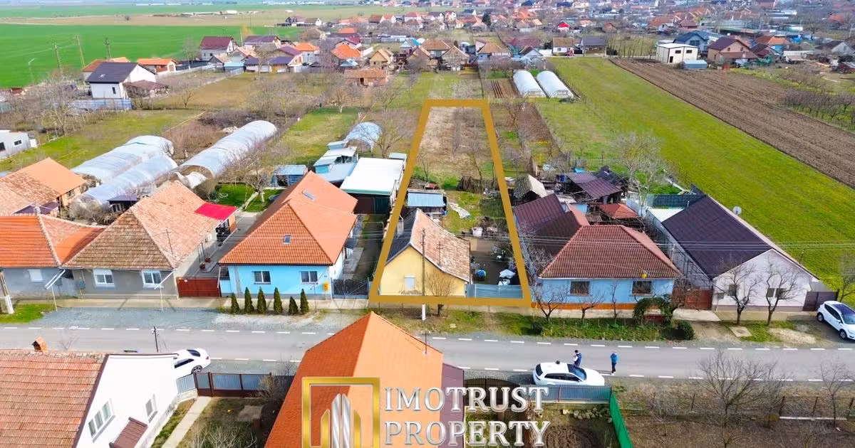 Casă individuală de vânzare cu 2 camere, mobilată în Curtici