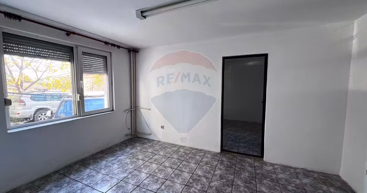 Apartament de vânzare cu 2 camere în zona Micro 19, Galați