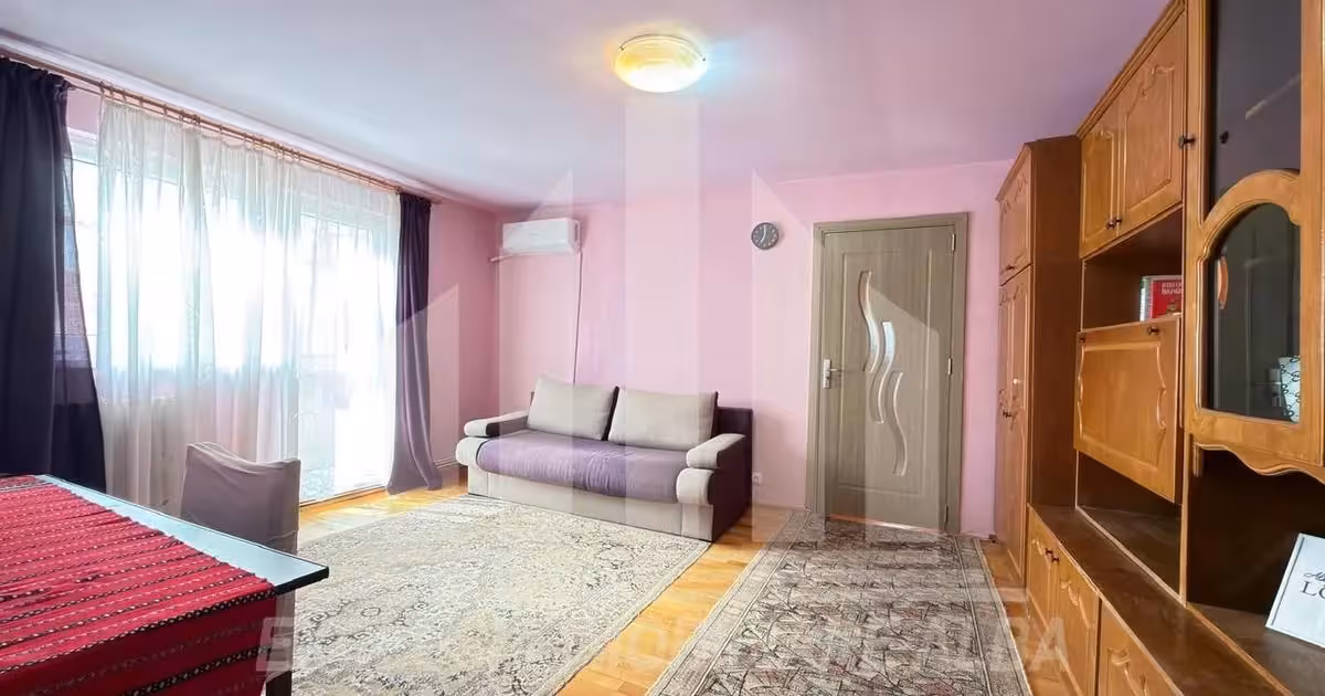 Apartament de vânzare cu 2 camere, mobilat în zona Cetate, Alba Iulia