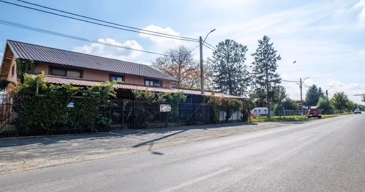 Spațiu comercial de vânzare de 150 mp, în Ungureni (Corbii Mari)