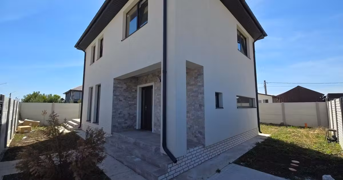 Casă de vânzare cu 4 camere în Berceni